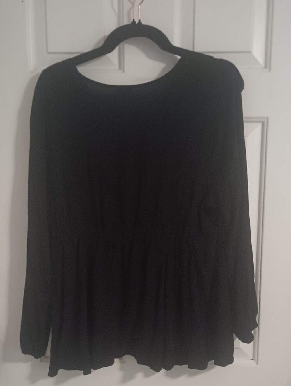 torrid Black Flowing Peplum Long-Sleeve Top - Picture 7 of 8